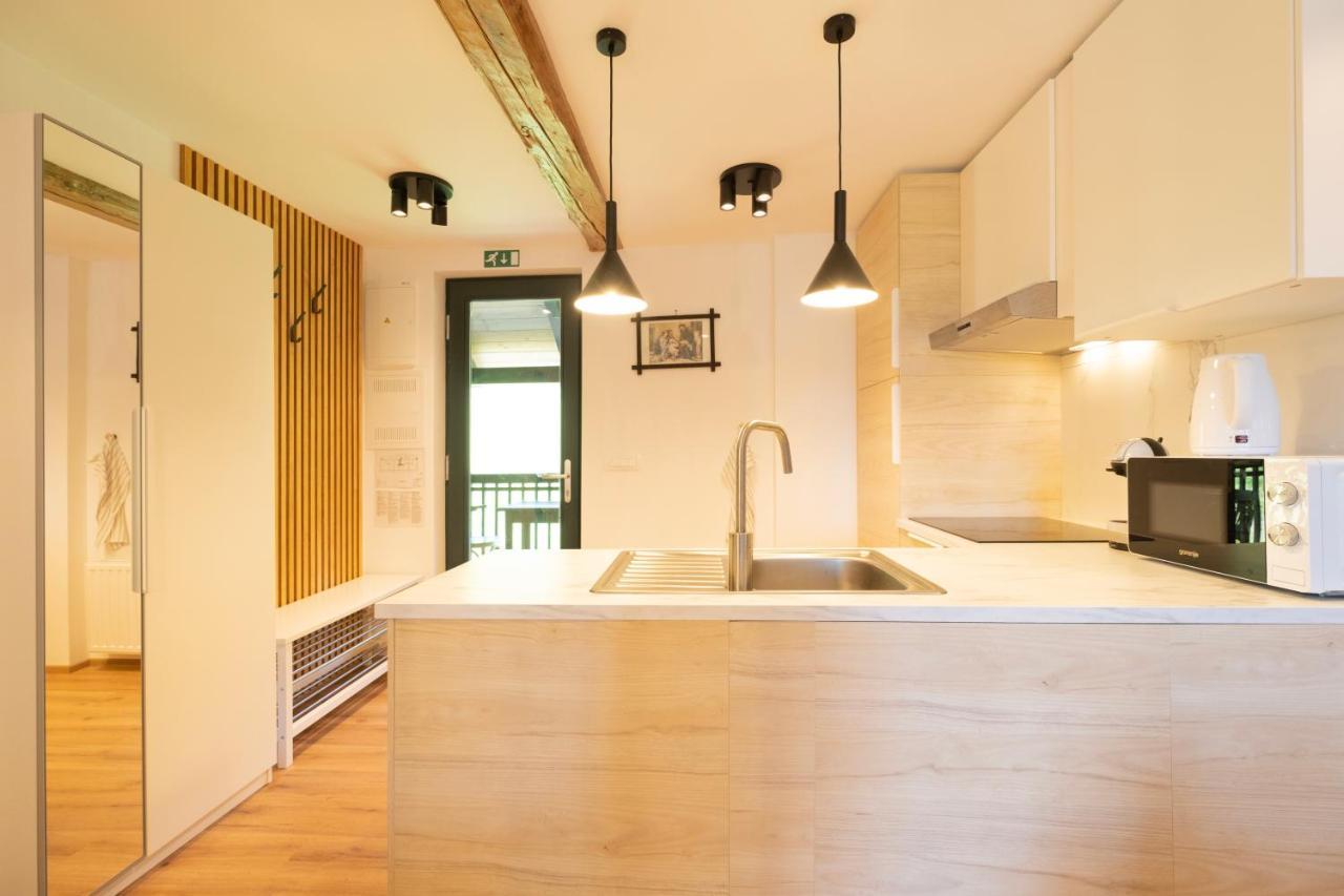 Apartments Pri Fencu Jesenice Εξωτερικό φωτογραφία