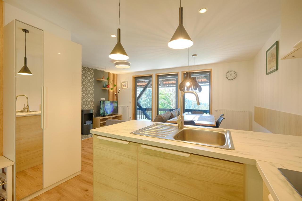 Apartments Pri Fencu Jesenice Εξωτερικό φωτογραφία